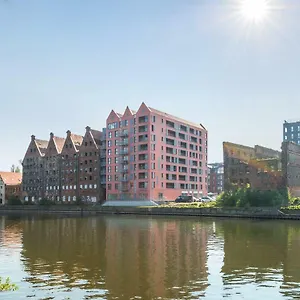 Apartment Waterlane Island Pool & Gym, Gdansk